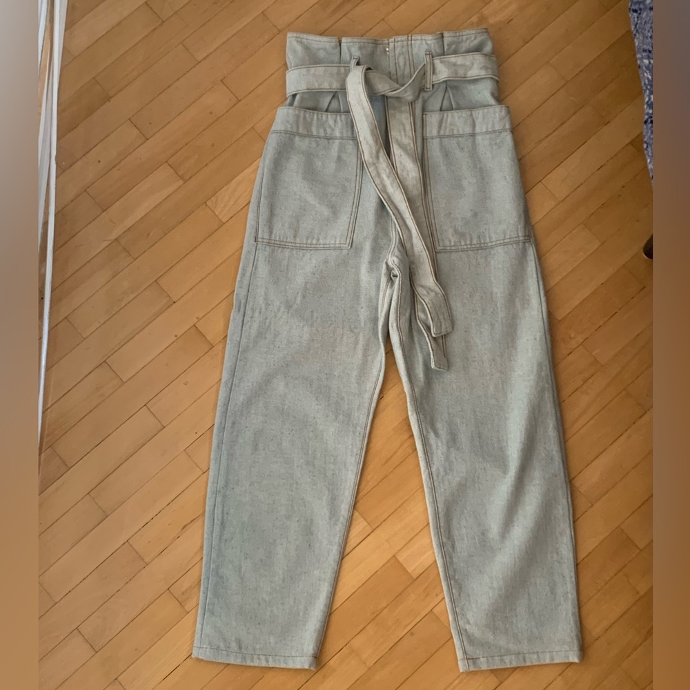 FARM Rio Made In Brazil High Rise Jeans in Light Gray - Picture 2 of 2